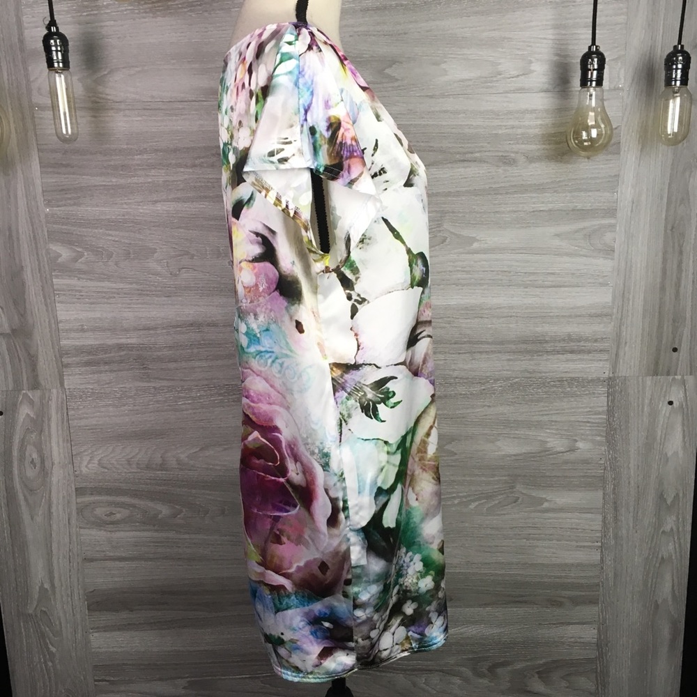 Zara Scoop Neck Back Button Up open cut Size M